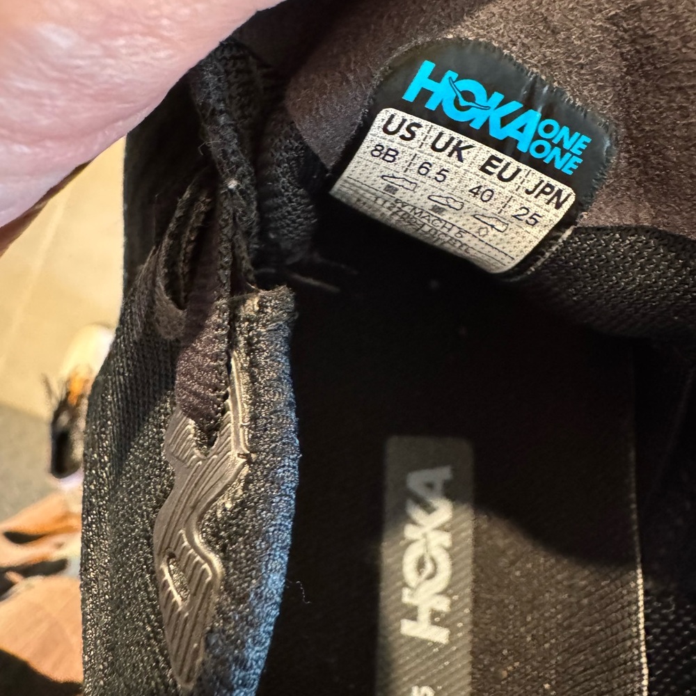 Hoka Mach tennis shoes - Picture 5 of 6